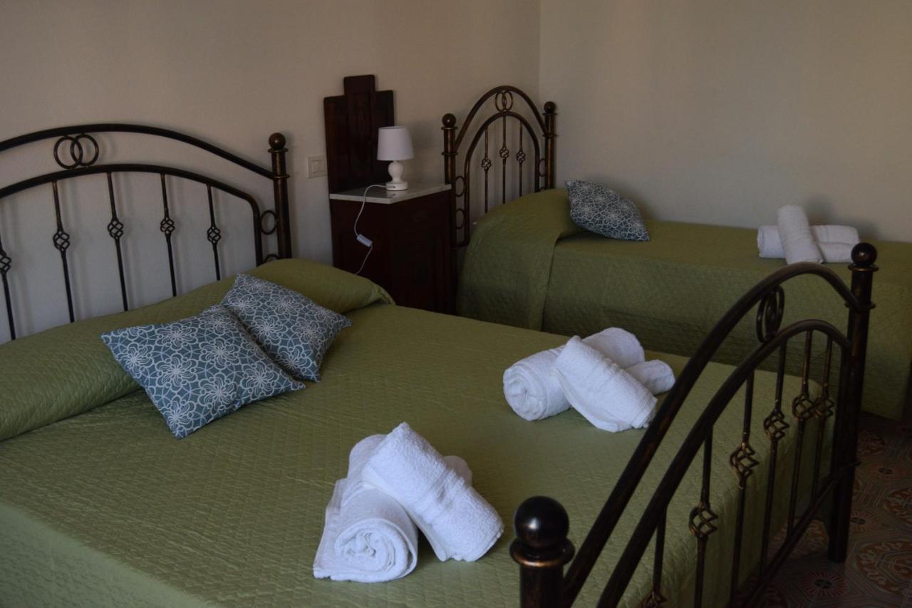Su Fassoi Cabras Bed & Breakfast Eksteriør bilde