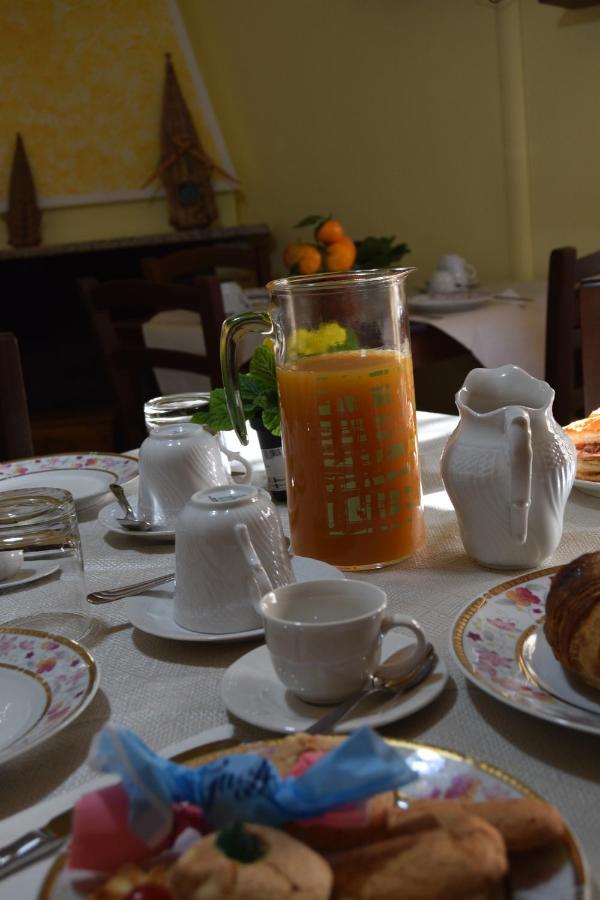 Su Fassoi Cabras Bed & Breakfast Eksteriør bilde