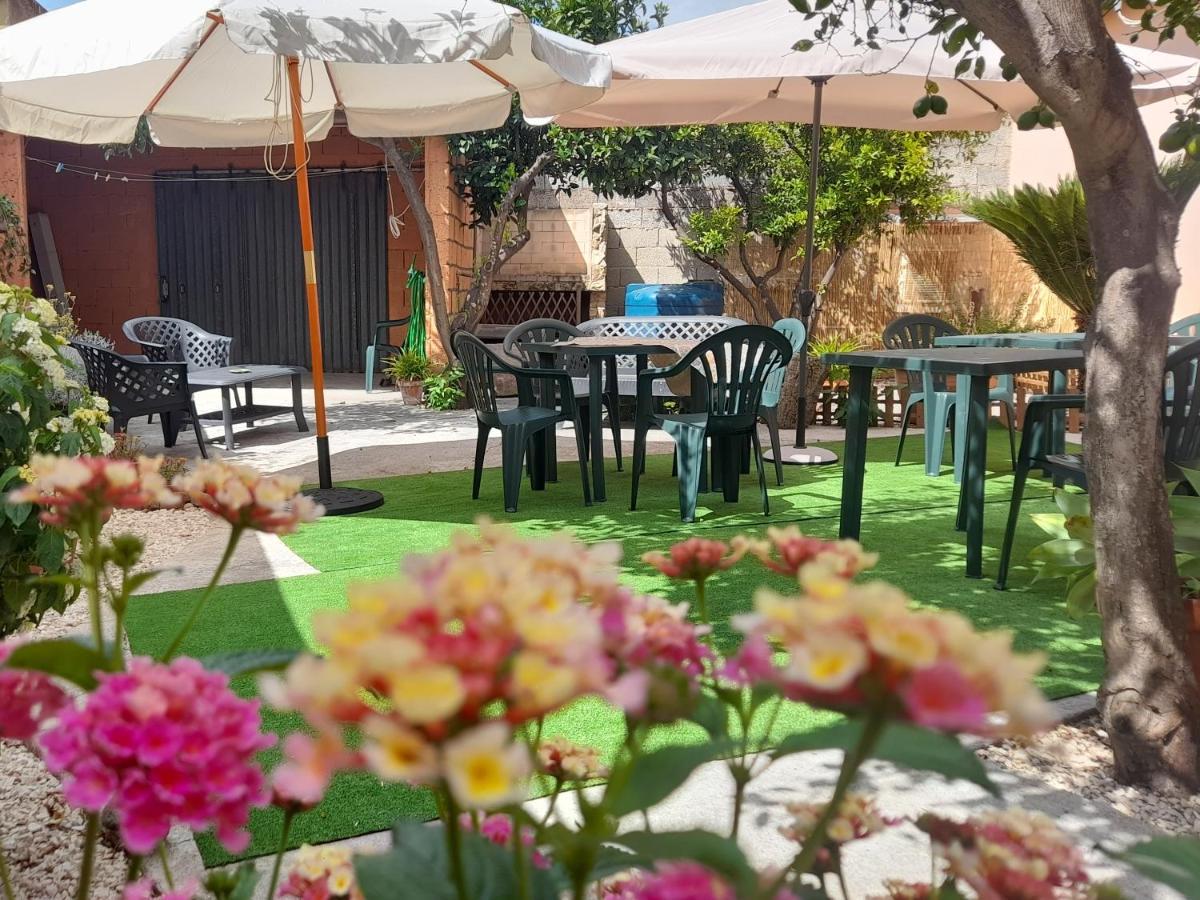 Su Fassoi Cabras Bed & Breakfast Eksteriør bilde